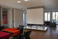 Ein Wohnzimmerkamin, immer ein Hingucker